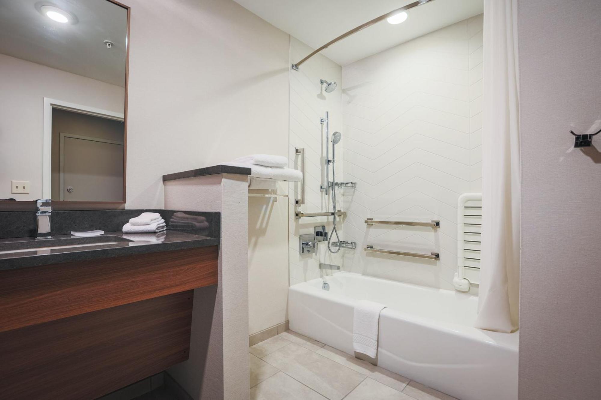 Fairfield Inn & Suites マーケット エクステリア 写真