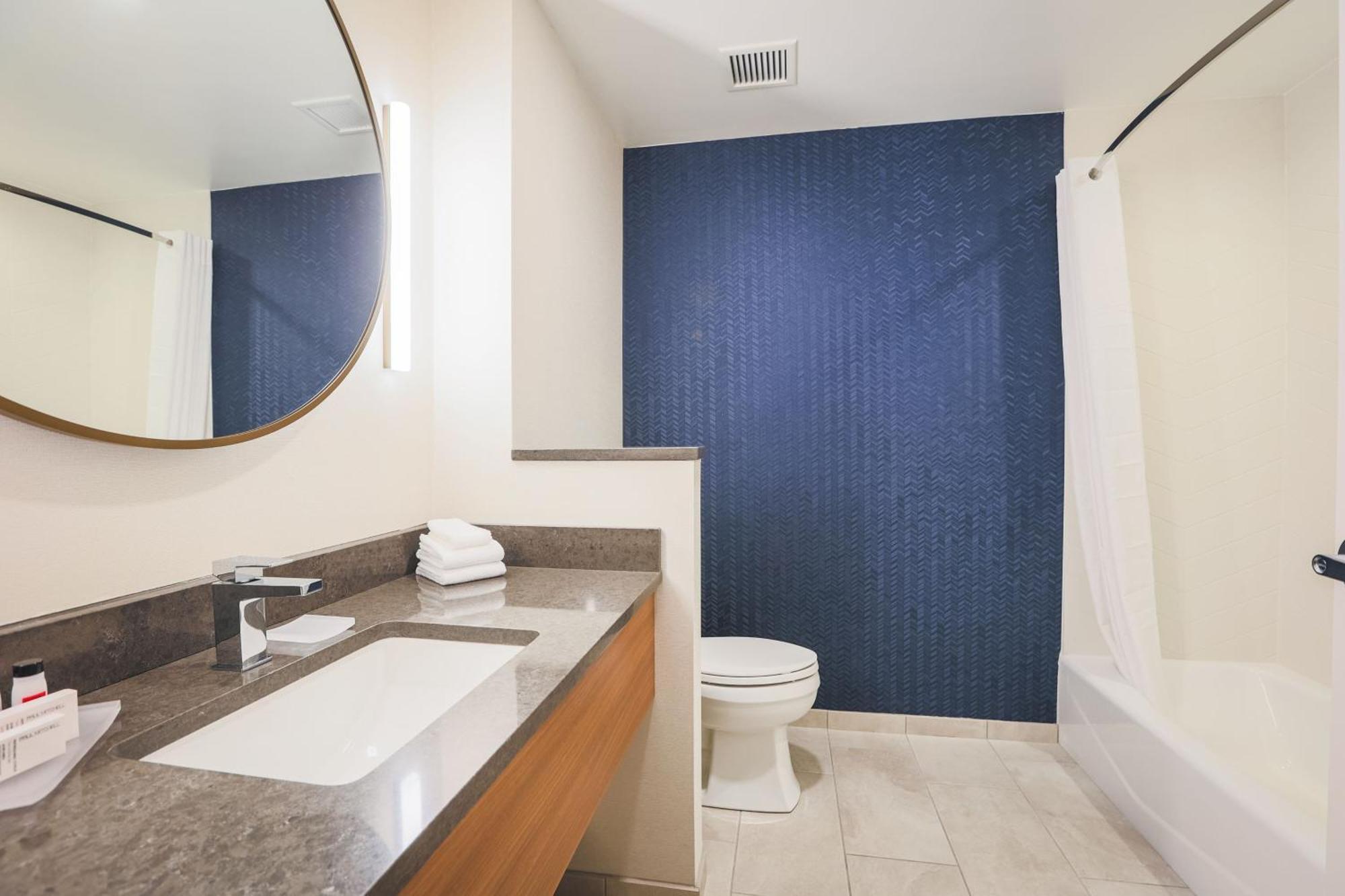 Fairfield Inn & Suites マーケット エクステリア 写真
