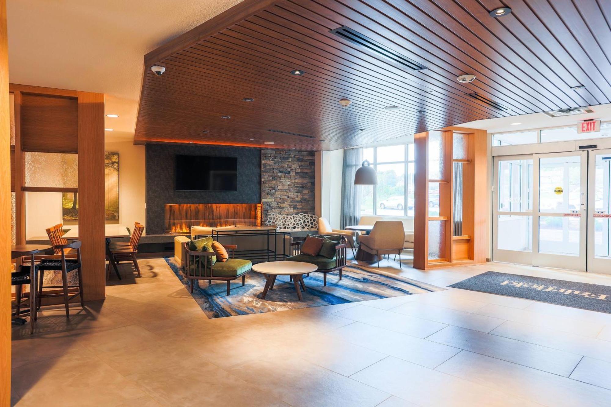 Fairfield Inn & Suites マーケット エクステリア 写真